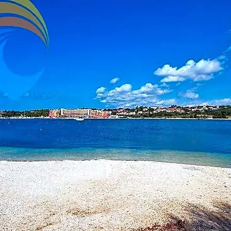 1557 Hotel 4*