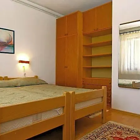 Otel 1557