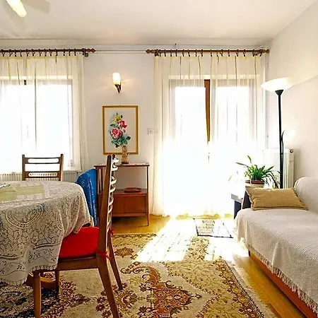 1557 Otel Banjole