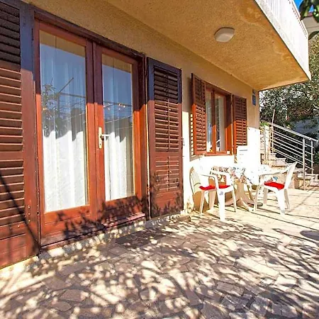 1557 Hotel 4*